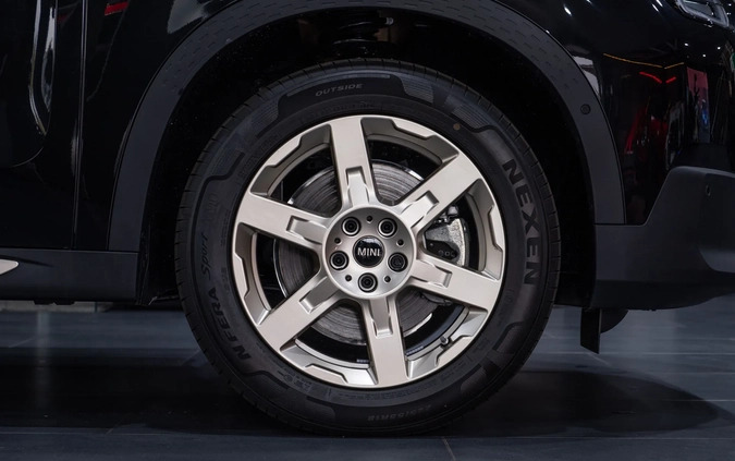 MINI Countryman cena 178600 przebieg: 1, rok produkcji 2024 z Chełmża małe 16